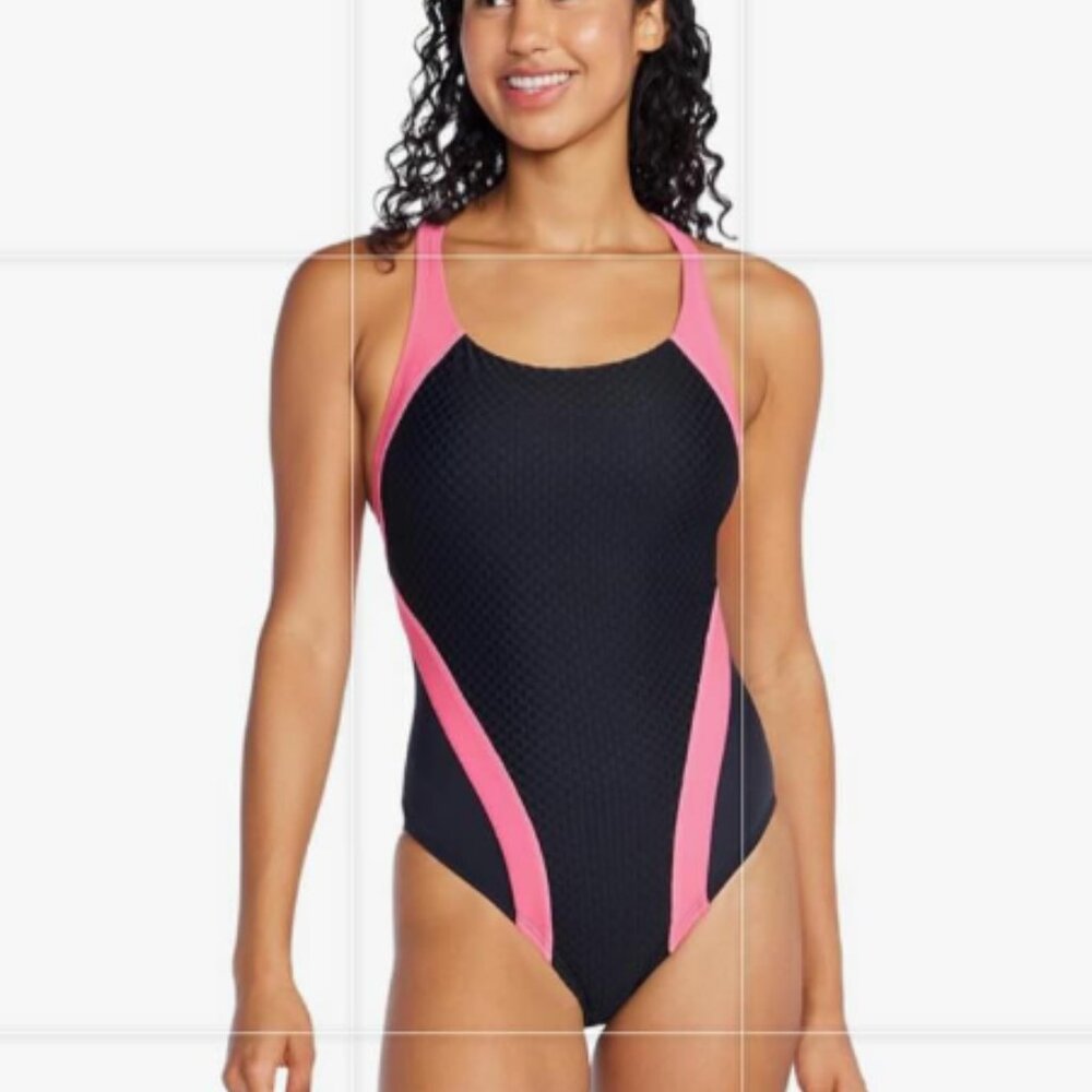 Women’s size 14. Speedo Women’s Swimsuit One Piece Creora Highclo Quantum New